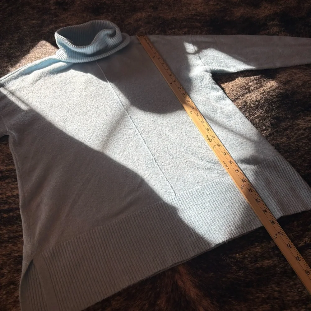 Calvin Klein Light Blue Sweater, Mock / Turtle Neck, Size Medium - Picture 11 of 14